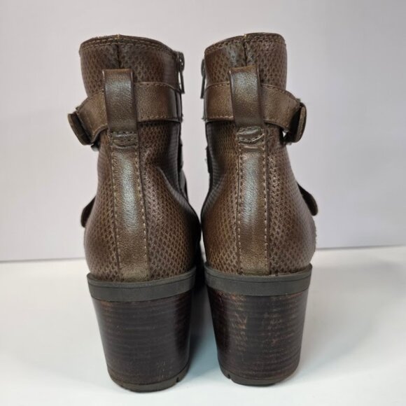 Baretraps Towanda Lug Sole Booties 10 - Picture 5 of 10